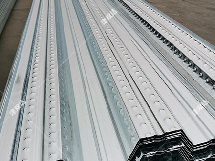 yx76-305-915型樓承板 發往山東青島